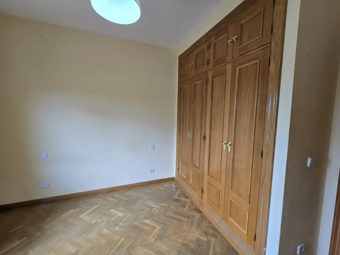 Habitación de Casa o chalet en venta en Morata de Tajuña con Aire acondicionado, Calefacción y Jardín privado
