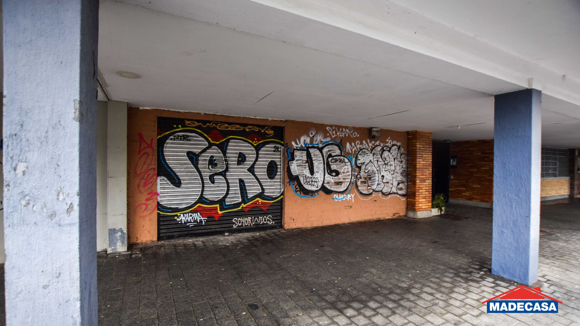 Premises for sale in  Madrid Capital