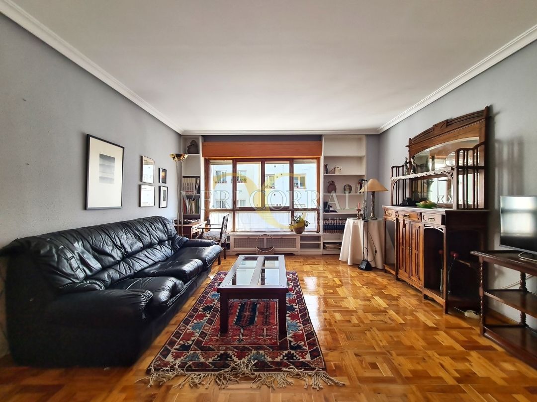 Living room of Flat for sale in Oviedo   with Heating and Storage room