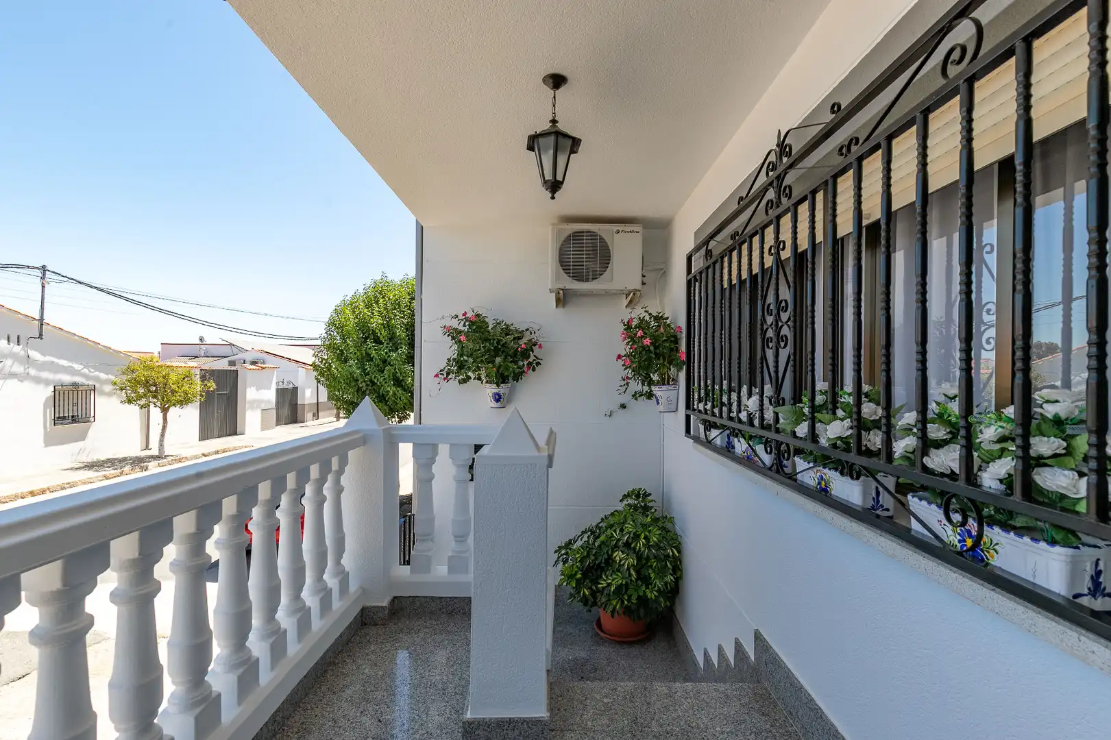 Terrassa de Casa adosada en venda en Alagón del Río amb Aire condicionat, Calefacció i Jardí privat