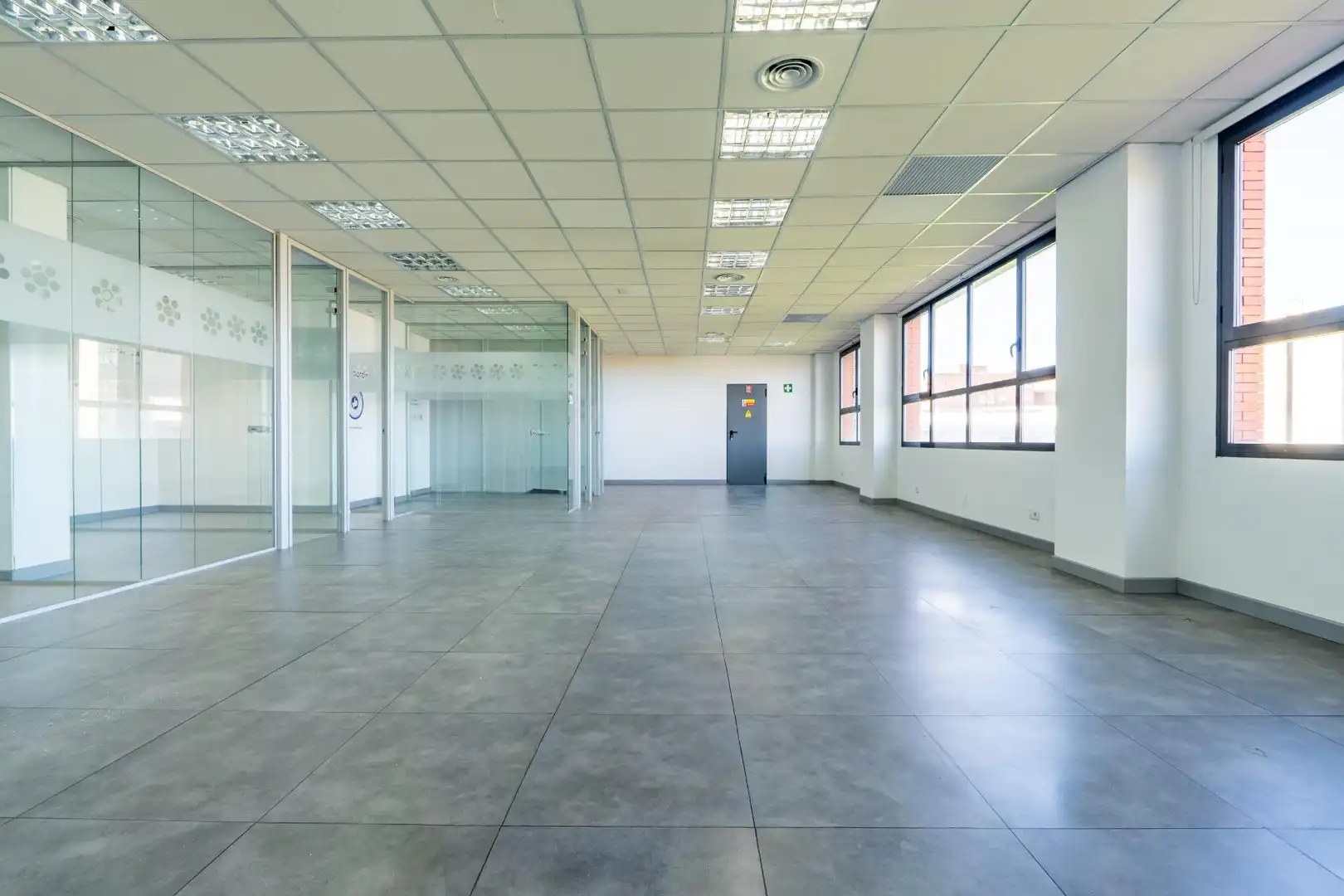 Office for sale in Madrid