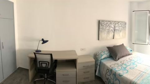 Foto 4 de Piso de alquiler en Centro, Elche / Elx
