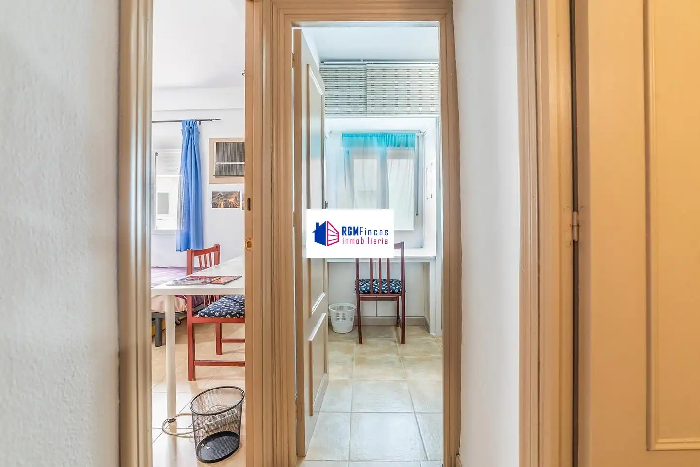 Flat for sale in Sevilla  with Air Conditioner, Furnished and Balcony