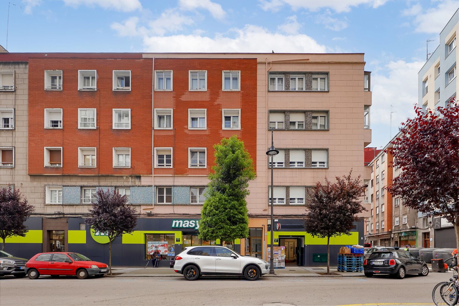 Vista exterior de Piso en venta en Gijón  con Calefacción