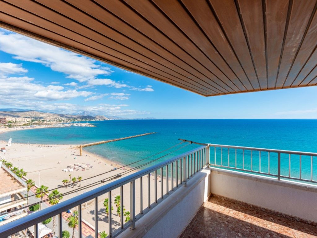 Terrassa de Apartament en venda en El Campello amb Terrassa