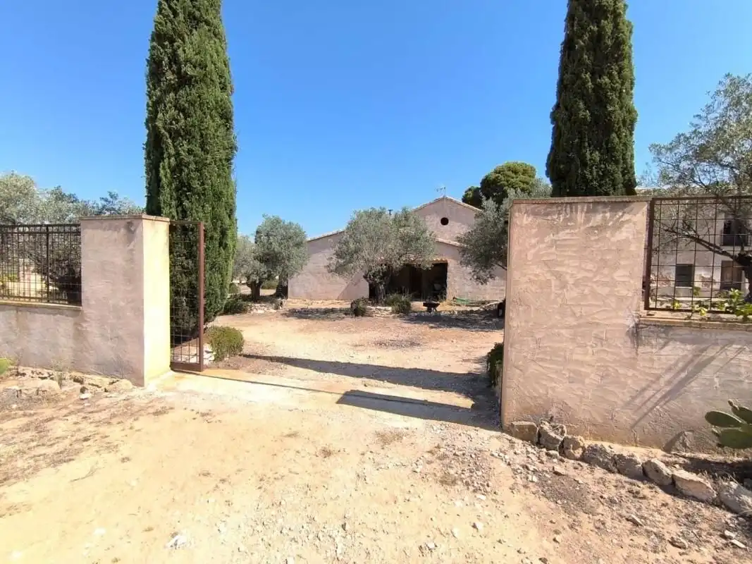 Haus zum Verkauf in El Rabal
