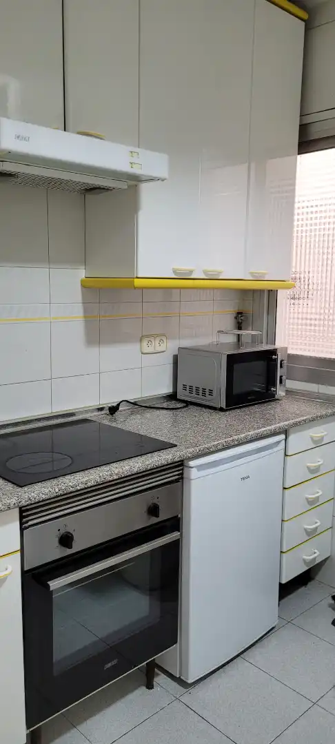 Küche von Wohnung zur Miete in Cuenca mit Heizung, Möbliert und Ofen