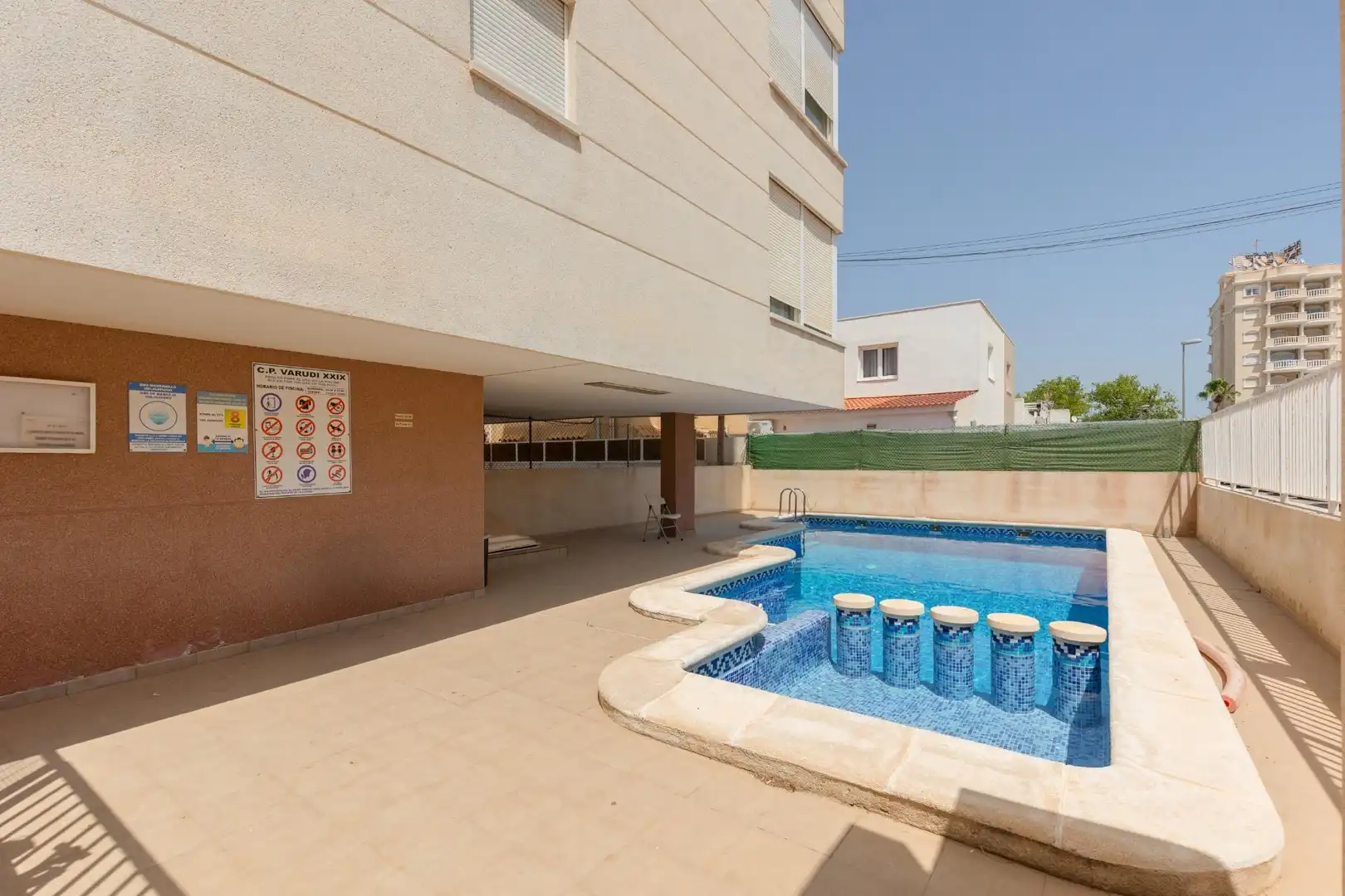 Piscina de Apartamento en venta en Torrevieja con Piscina, Amueblado y Microondas
