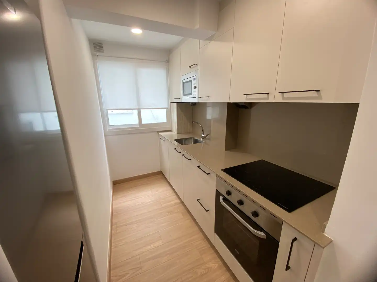 Kitchen of Flat for sale in Vigo   with Heating, Storage room and Furnished