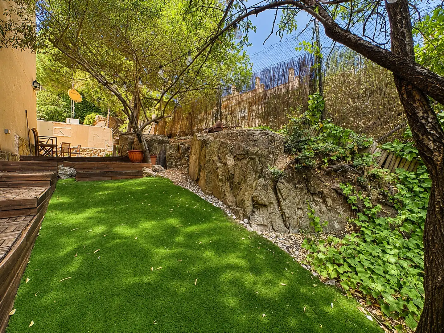 Garten von Einfamilien-Reihenhaus zum Verkauf in Torrelodones mit Gemeinschaftspool