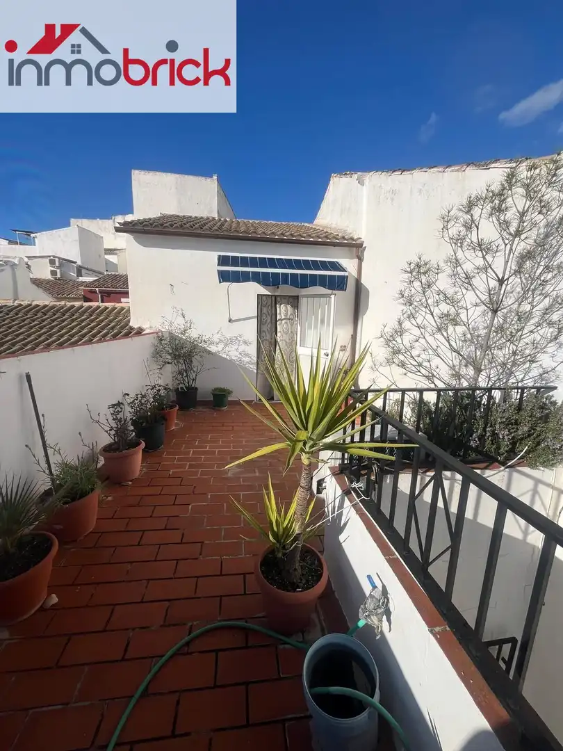 Maison mitoyenne à vendre à Rute