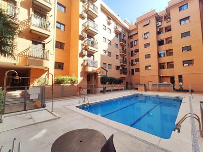 Swimming pool of Flat to rent in  Madrid Capital  with Heating, Private garden and Storage room