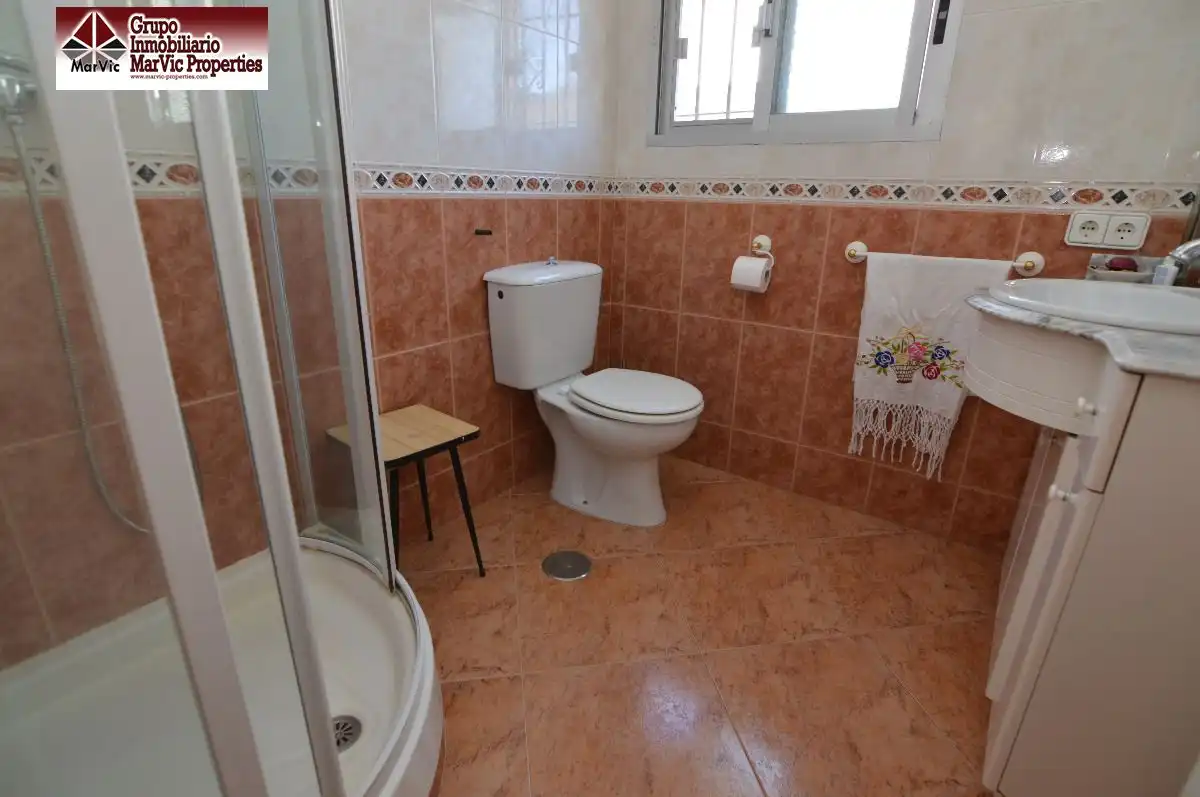 Bathroom of Houses for sale in La Nucia  with Air Conditioner, Swimming Pool and Furnished