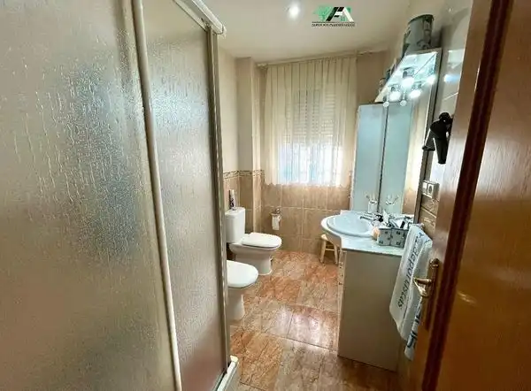 Baño de Casa o chalet en venta en Lupión con Aire acondicionado y Terraza