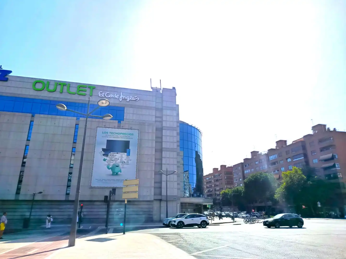 Vista exterior de Piso en venta en Valencia con Balcón y Alarma