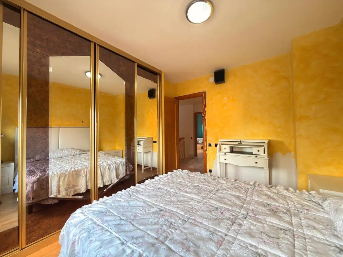 Habitación de Casa o chalet en venta en  Logroño con Jardín privado, Terraza y Trastero