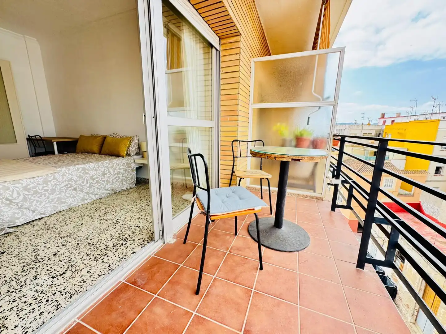 Piso con terraza en venta en Casco Antiguo, imagen 3