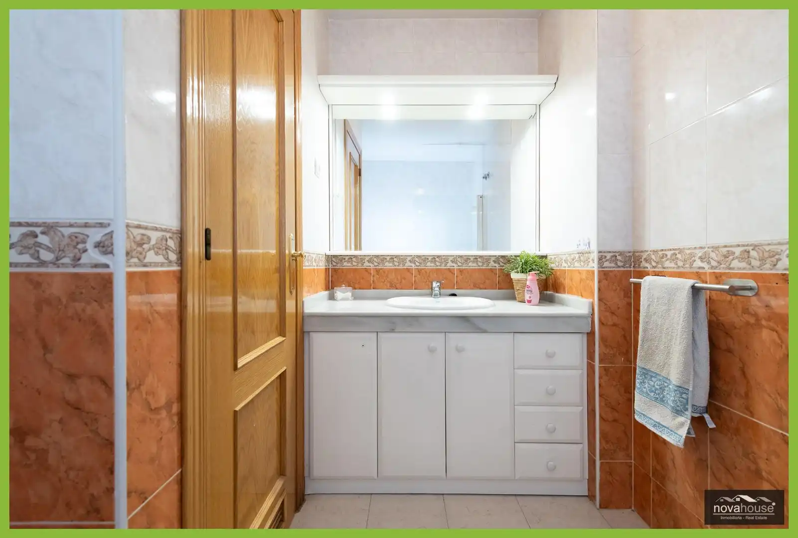 Casa adosada en venta en Calle Albon, Torre de Benagalbón