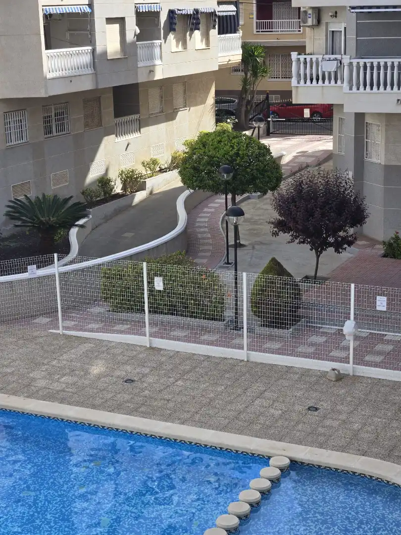 Vista exterior de Casa o chalet en venta en Torrevieja con Aire acondicionado, Calefacción y Terraza