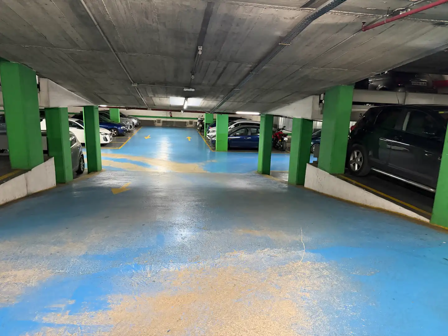 Aparcament de Garatge en venda en Badalona