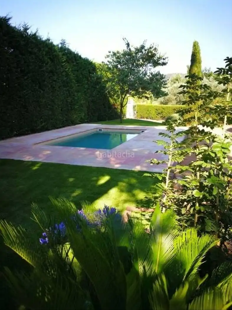 Casa rústica con jardín en venta en Vial Camino 2, imagen 2
