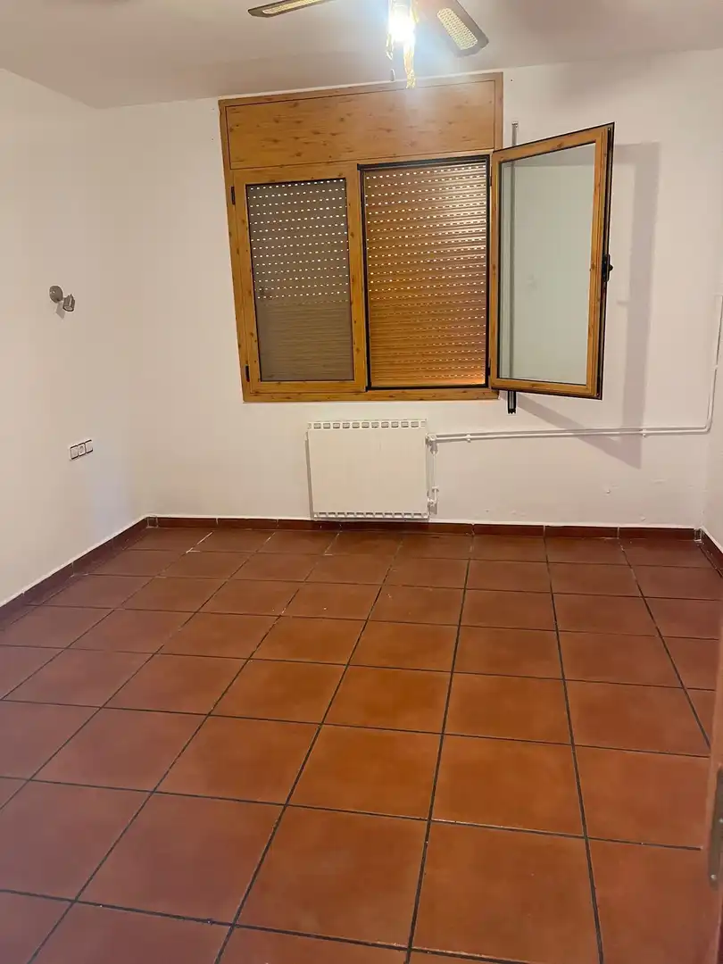 Habitación de Casa o chalet en venta en Esparreguera con Calefacción, Jardín privado y Trastero