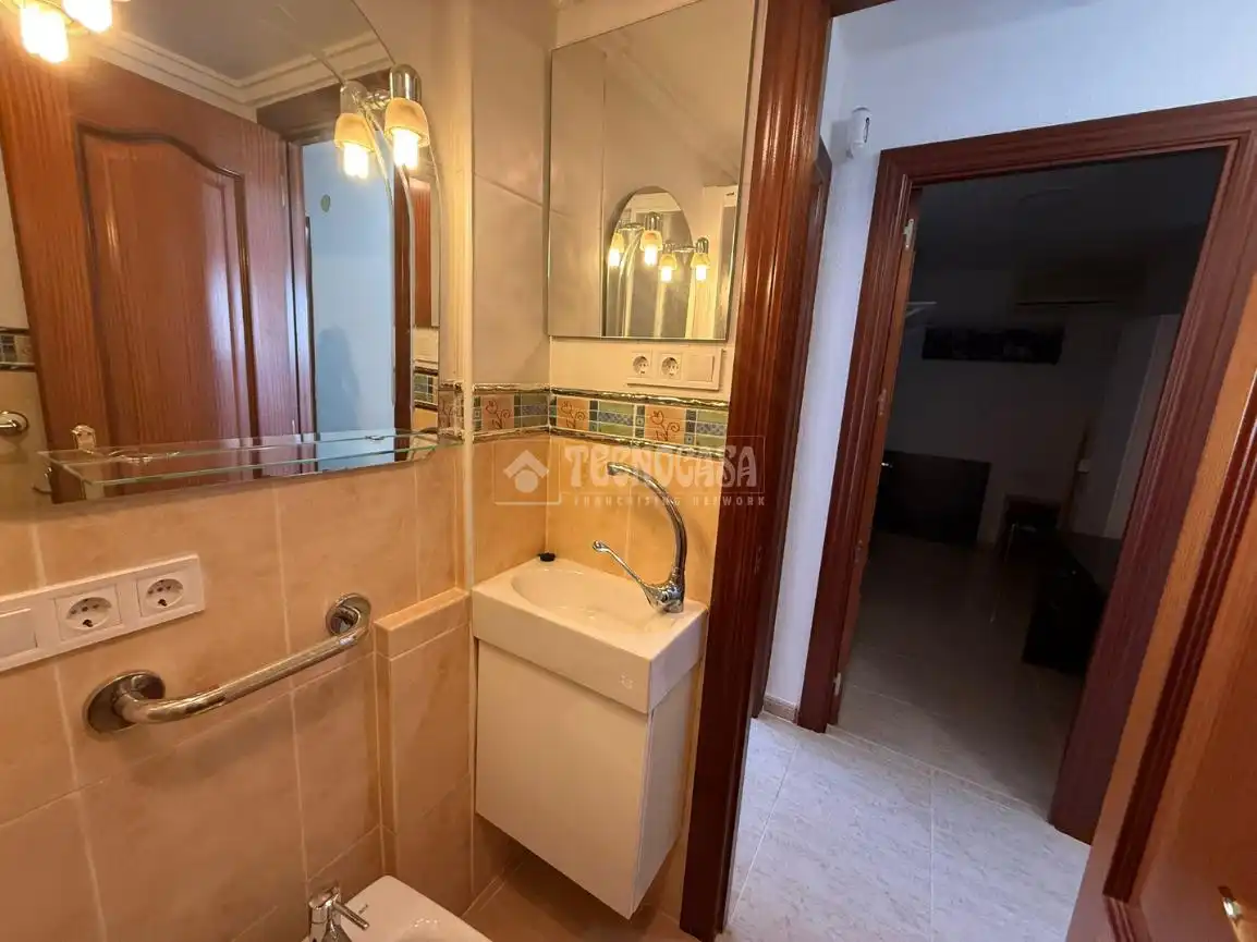 Baño de Piso en venta en Valencia con Aire acondicionado