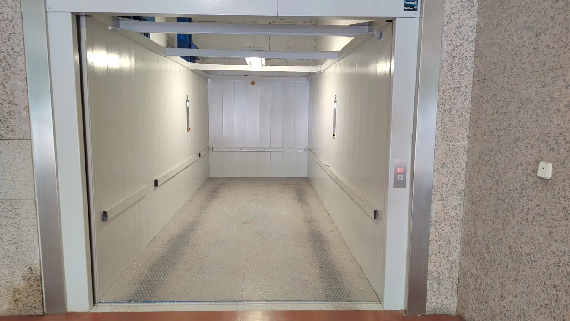 Individual amb ascensor en venda a Calle de Trafalgar 3, imagen 6