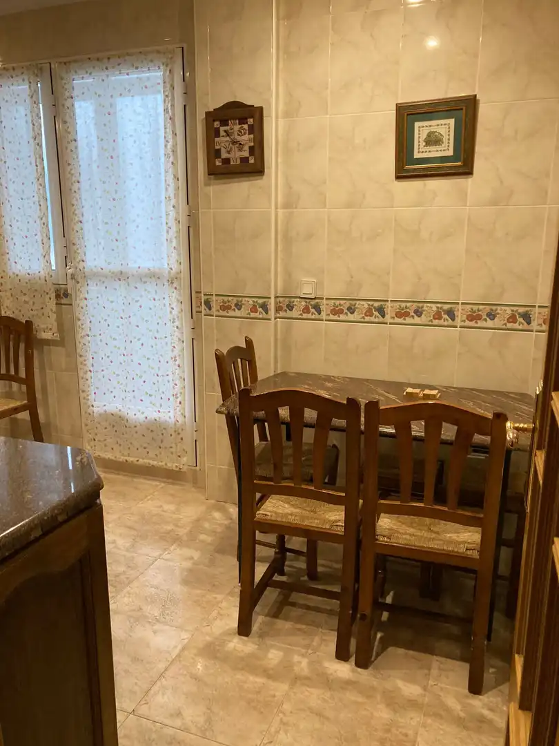 Cuina de Pis de lloguer en Villarrobledo amb Aire condicionat, Calefacció i Parquet