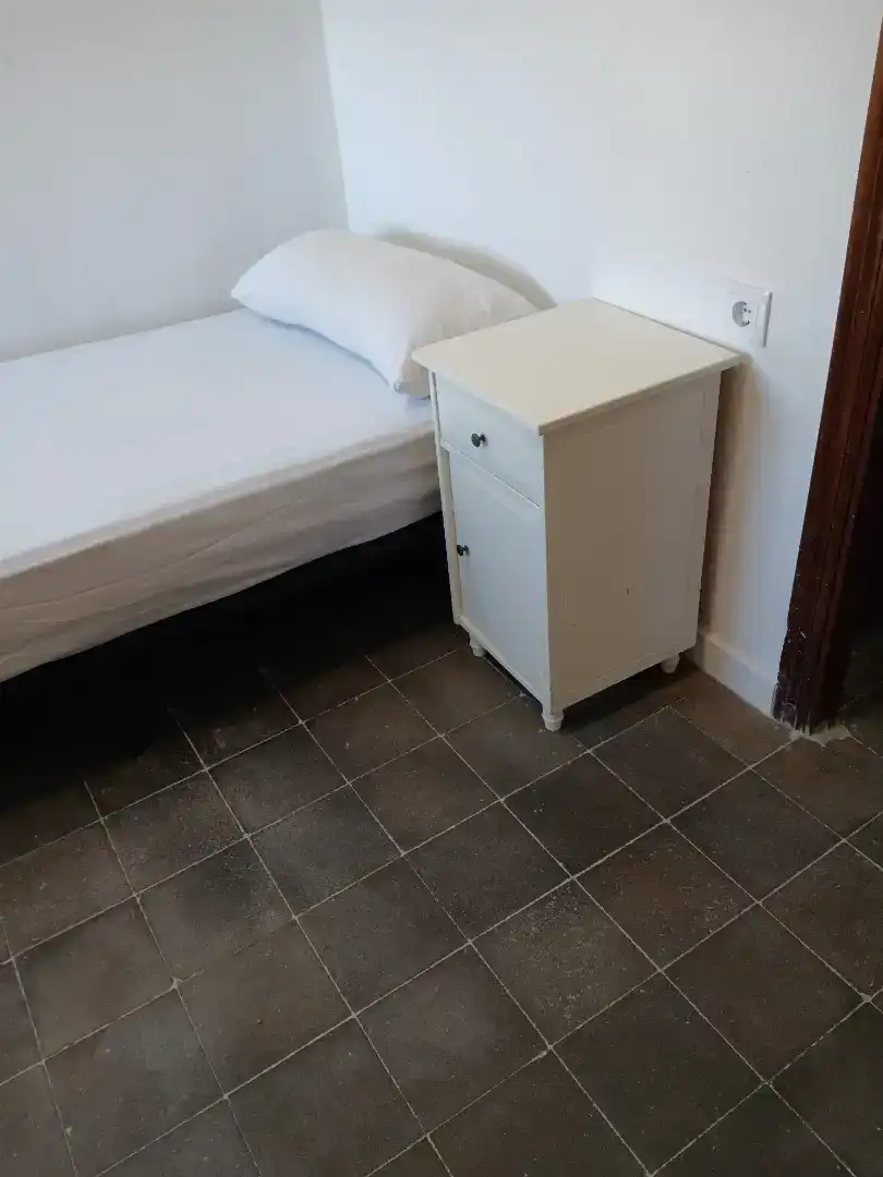 Bedroom of Flat for rent in  Sevilla Capital  with Air Conditioner