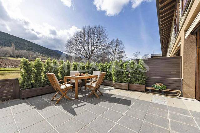 Casa-chalet en Venta en N/A en Urús