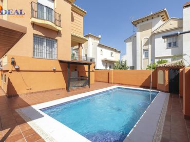 Villa avec balcon à vendre à Calle Cerro Bufón