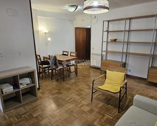 Sala d'estar de Pis de lloguer en  Madrid Capital amb Calefacció i Terrassa