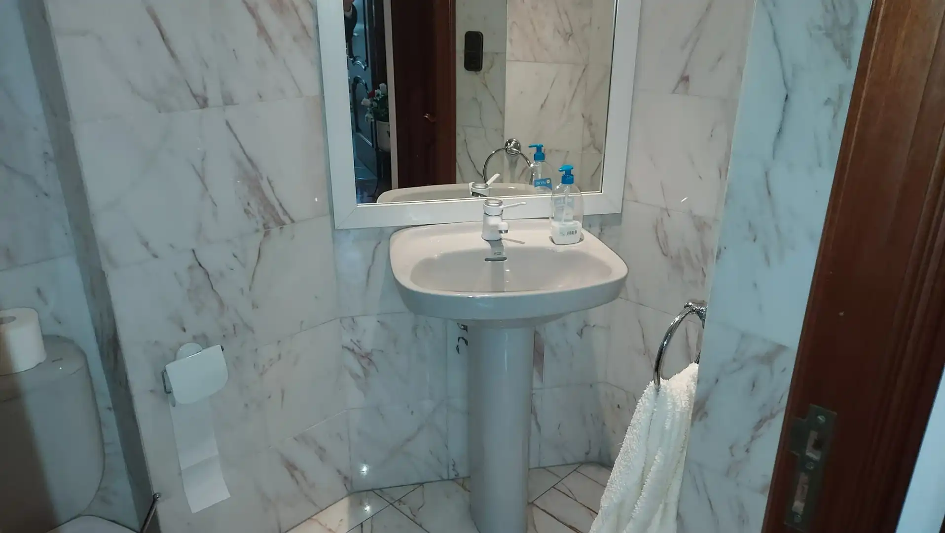 Bathroom of Flat for sale in Vigo   with Heating, Private garden and Terrace
