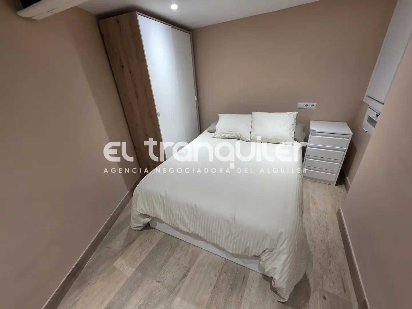 Bedroom of Duplexes for rent in Madrid  with Furnished and Washing machine