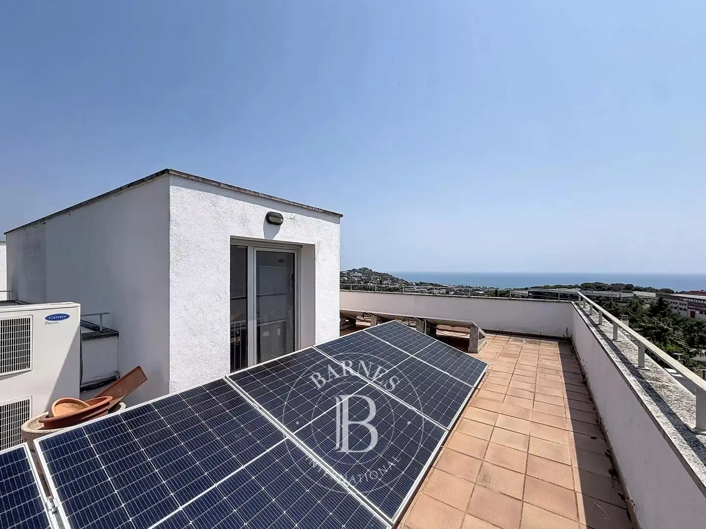 Terraza de Casa adosada en venta en Mataró con Aire acondicionado, Calefacción y Jardín privado