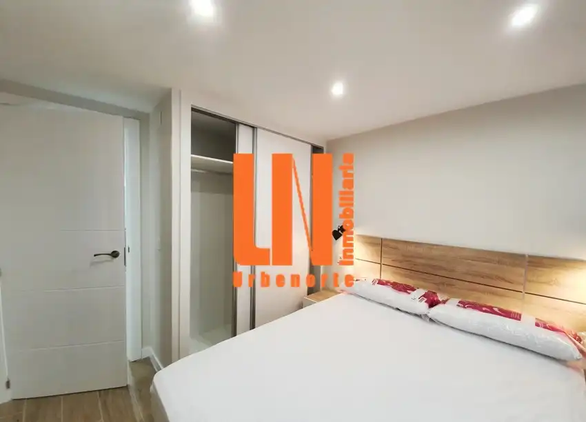 Bedroom of Study for rent in Villanueva de la Cañada  with Air Conditioner, Heating and Private garden