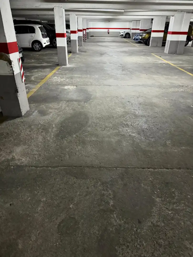 Einzelparkplatz zum Verkauf in Carrer de Joaquín Benlloch, imagen 3