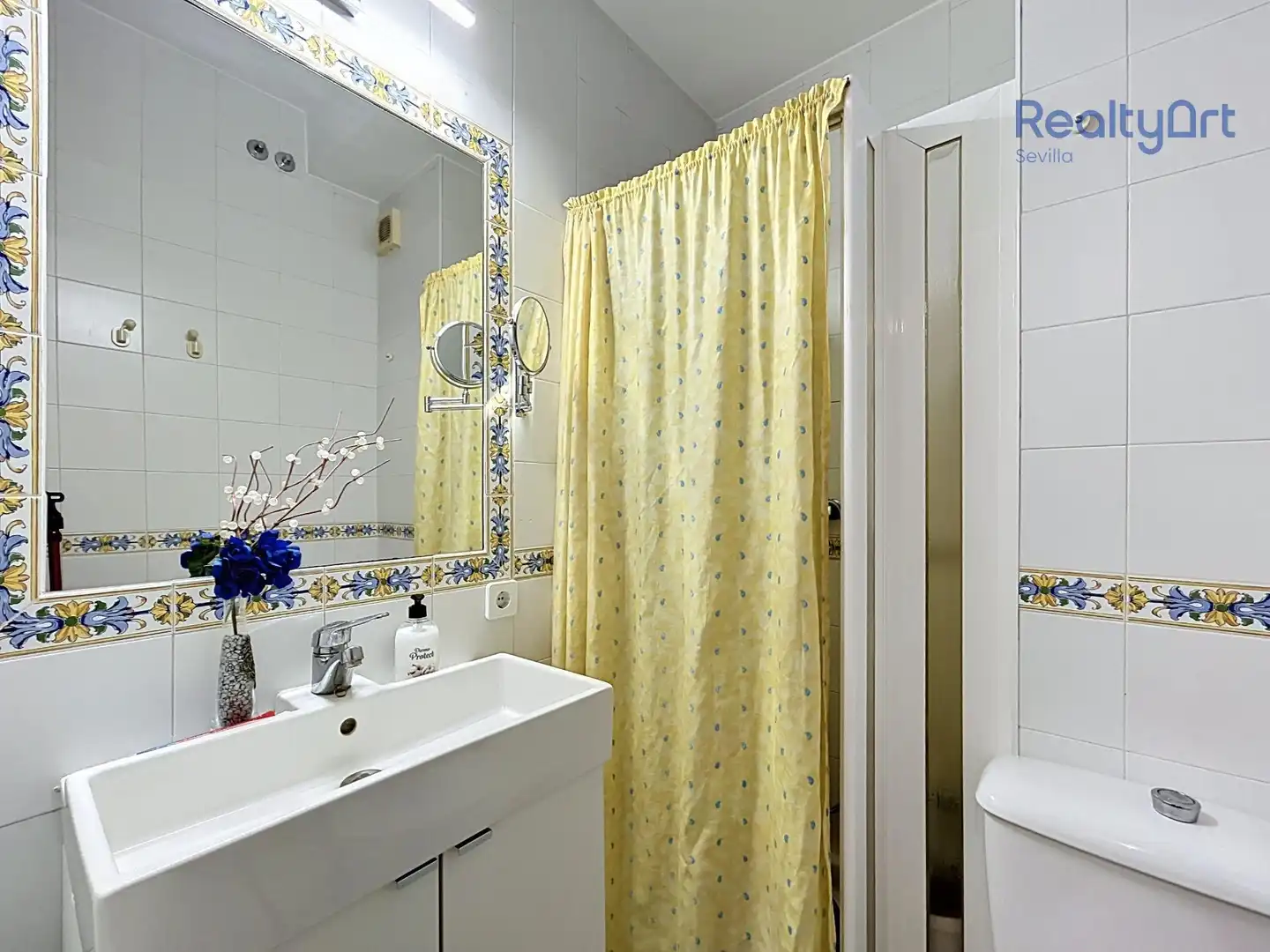 Baño de Piso en venta en Sevilla con Aire acondicionado, Parquet y Terraza