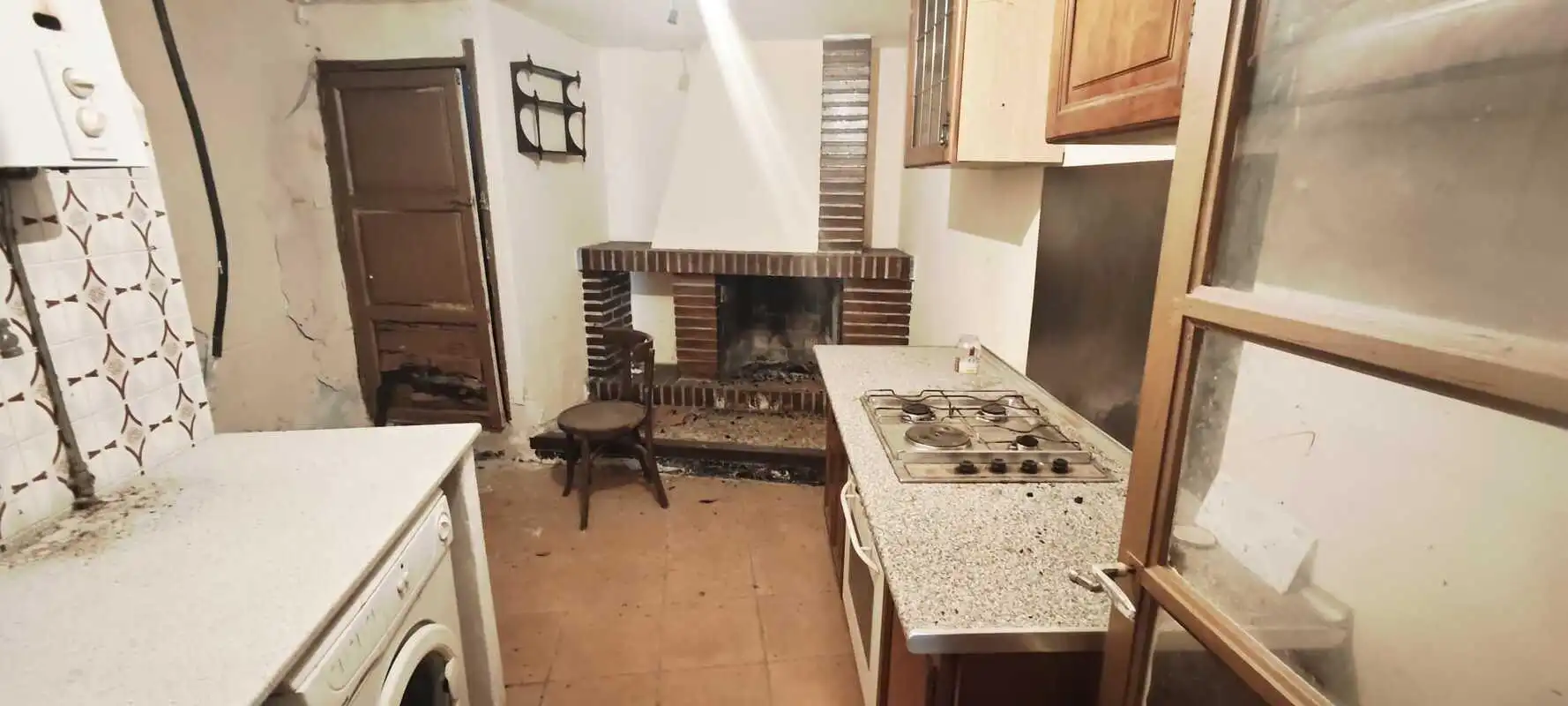 Kitchen of Houses for sale in Campillo de Aragón