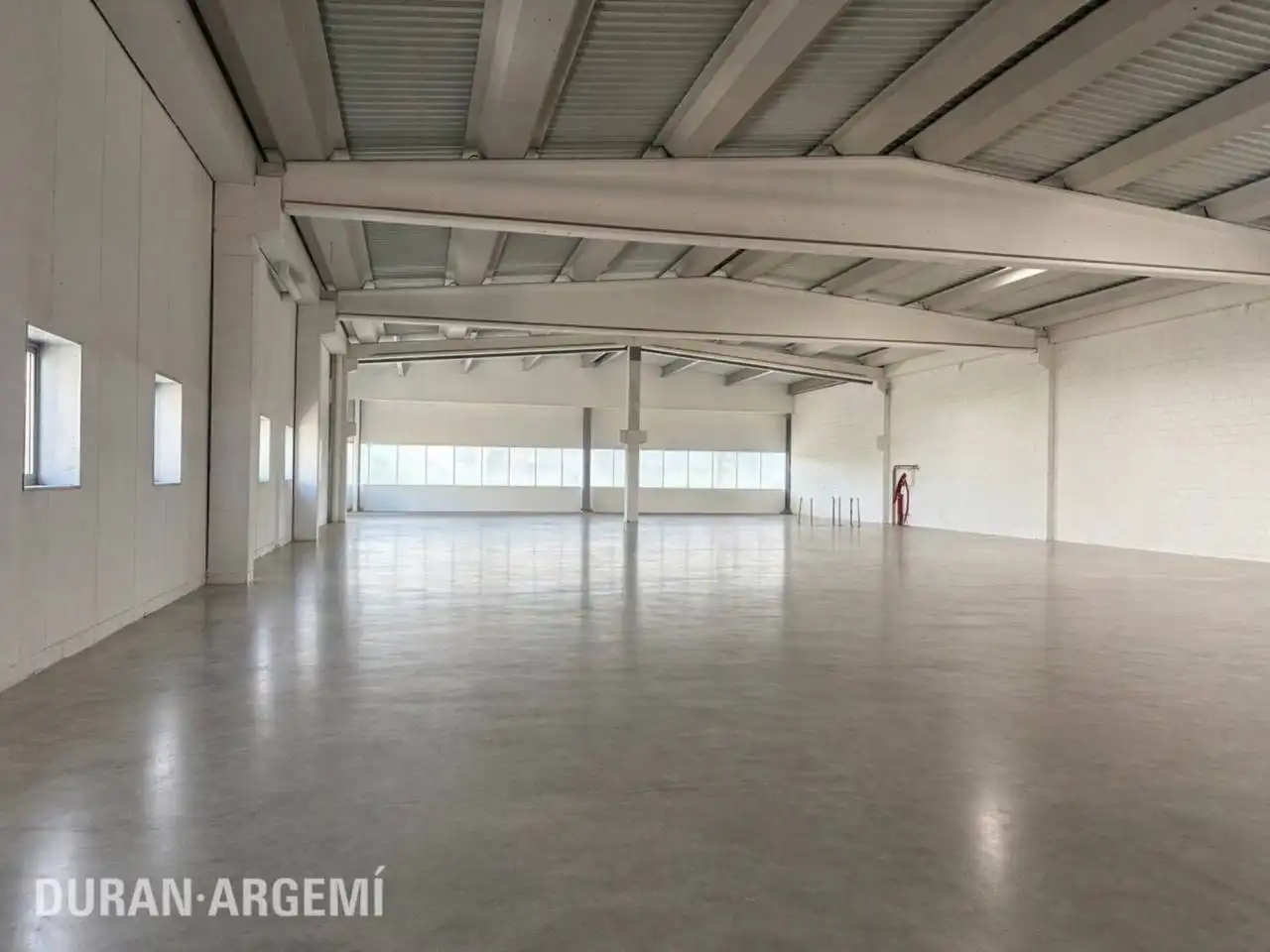 Nave industrial de alquiler en Terrassa