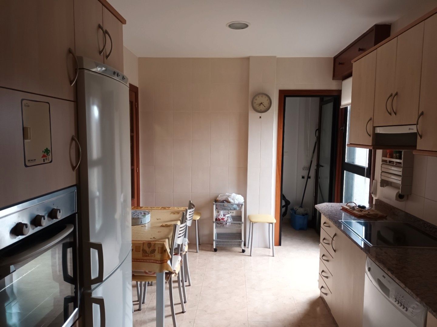 Cuina de Pis en venda en A Pobra do Caramiñal amb Parquet, Traster i Moblat