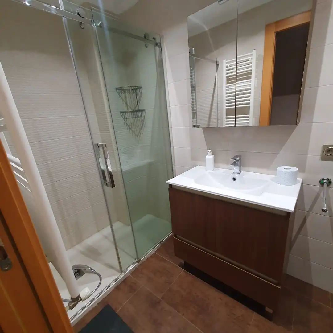 Baño de Piso de alquiler en Salamanca con Aire acondicionado y Calefacción