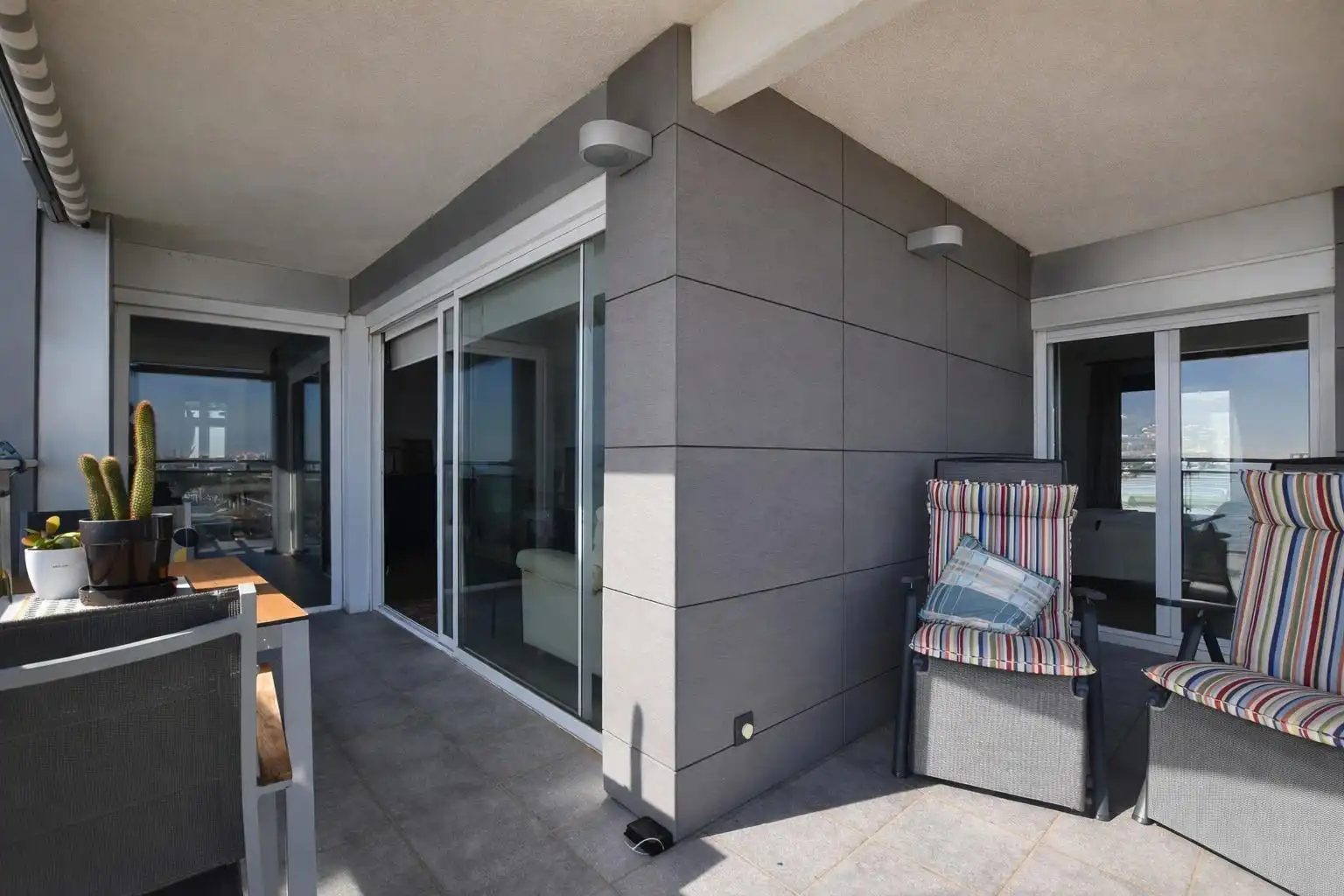 Terraza de Ático en venta en Cabrera de Mar con Balcón y Piscina comunitaria