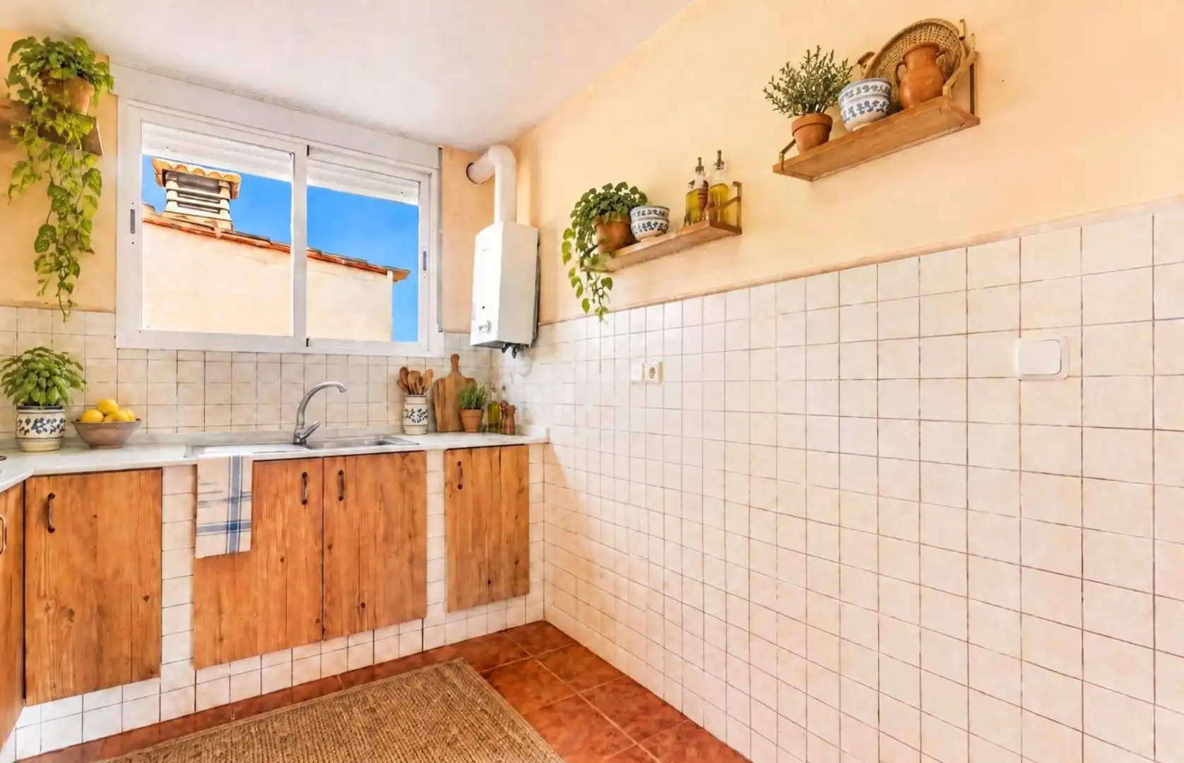 Cuina de Casa o xalet en venda en Turís amb Aire condicionat, Jardí privat i Terrassa
