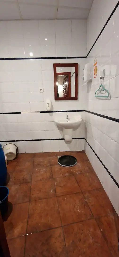 Bathroom of Commercial properties for sale in Lorca  with Air Conditioner