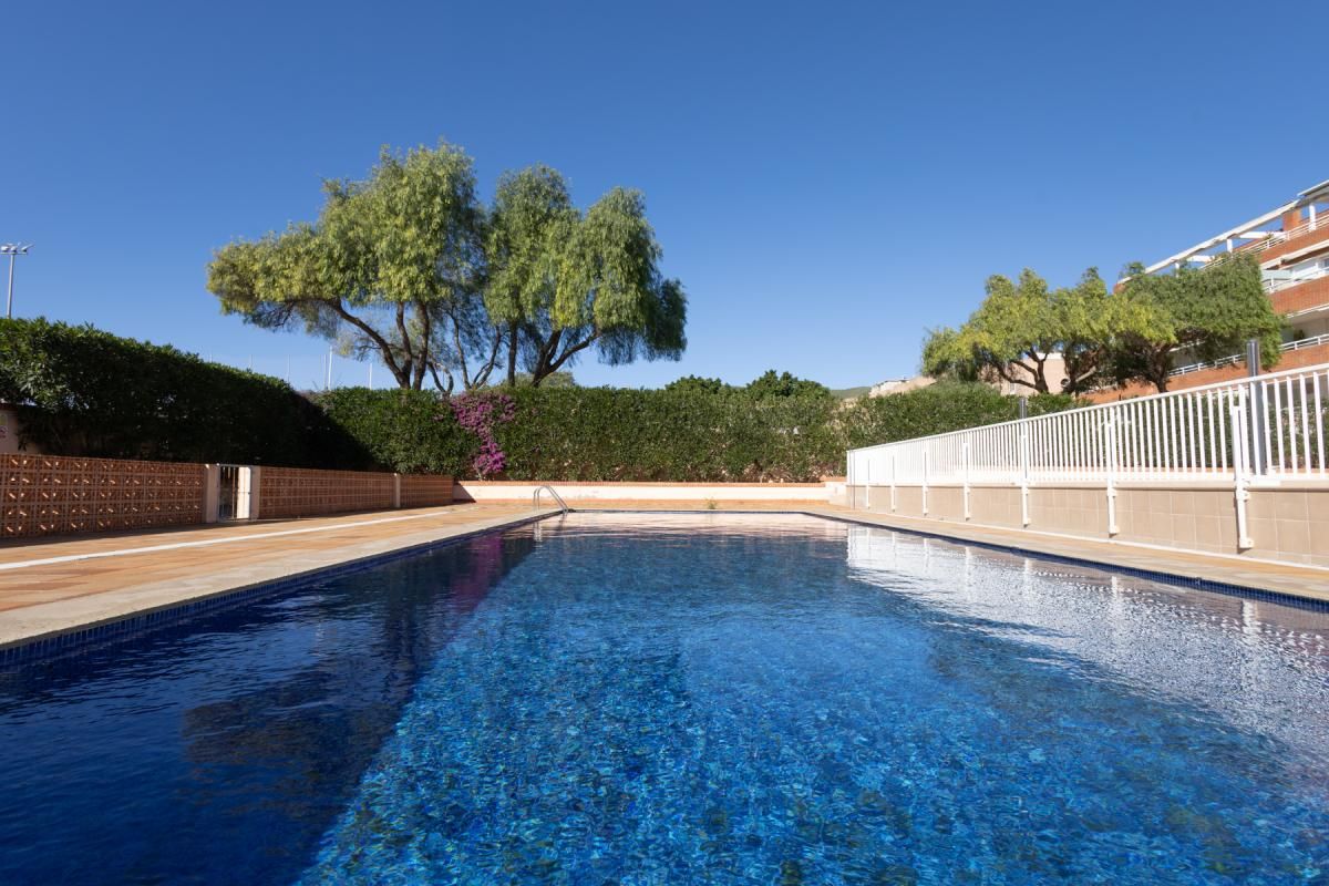 Swimming pool of Flat for sale in Eivissa  with Air Conditioner, Heating and Private garden