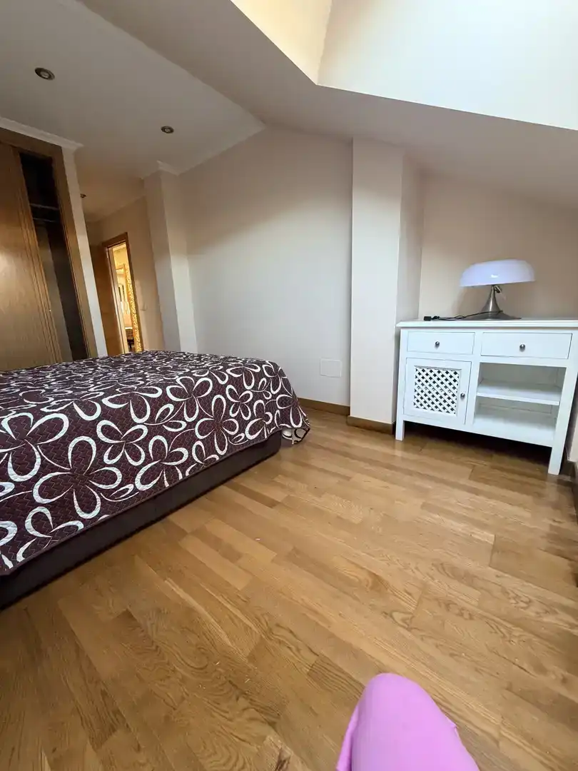 Dormitori de Àtic en venda en Moaña amb Parquet, Traster i Moblat