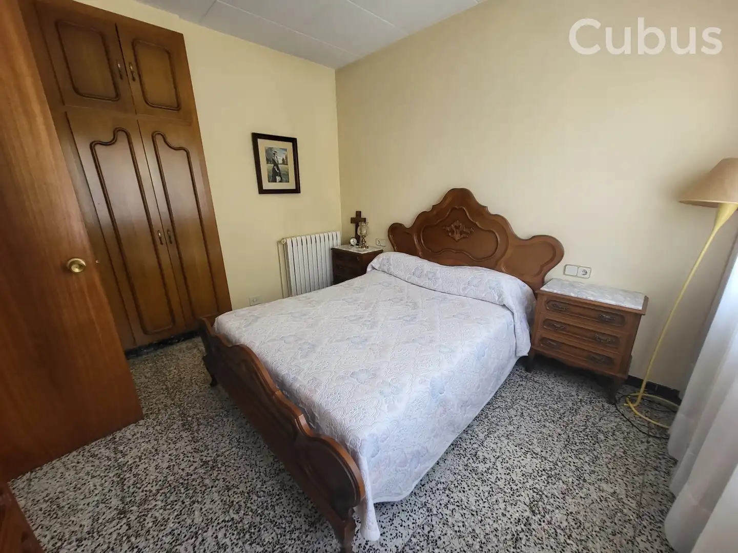 Dormitori de Casa o xalet en venda en Olot amb Calefacció, Terrassa i Balcó