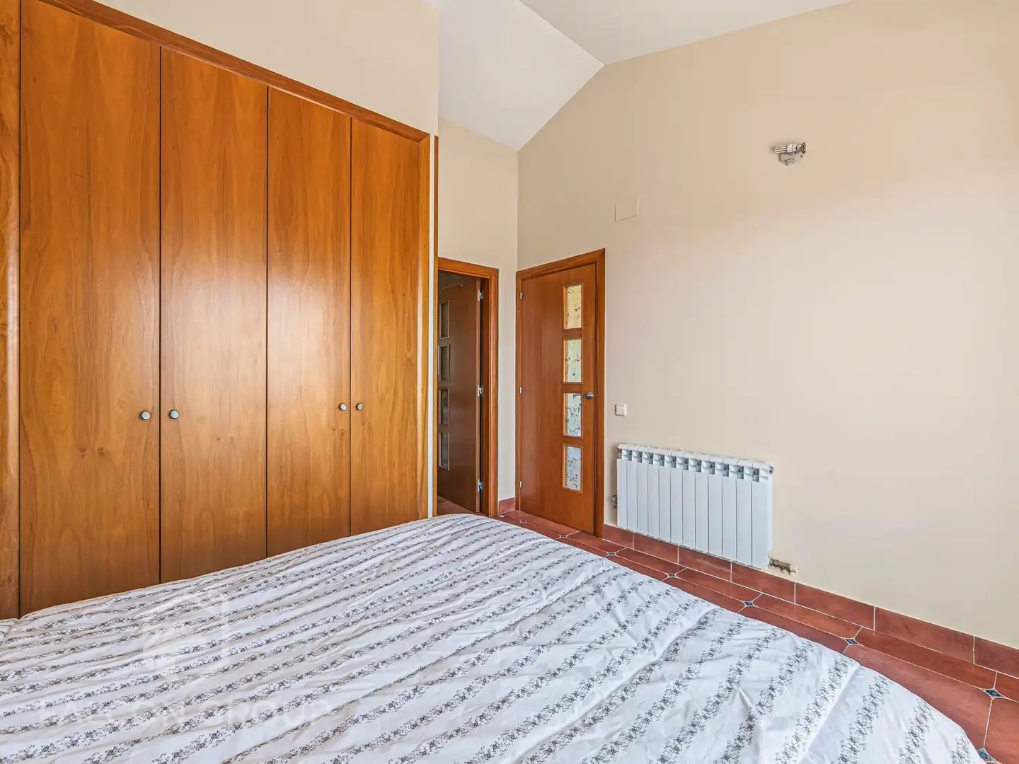 Habitación de Casa o chalet en venta en Calafell con Aire acondicionado, Calefacción y Jardín privado